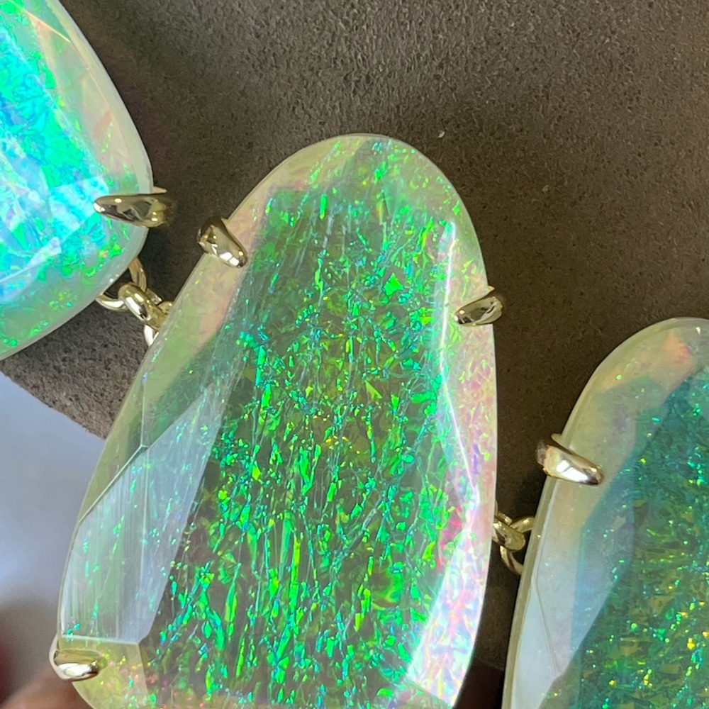 NWT Rare & Retired Kendra Scott Harlow Dichroic Foil Texas Limited Edition GORG! - Picture 6 of 14